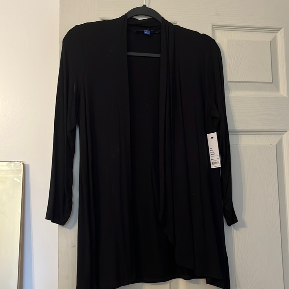 Black cardigan NEVER WORN TAGS STILL ON